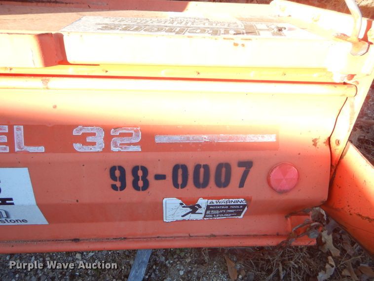 image for item GB9547 Kuhn EL32 tiller