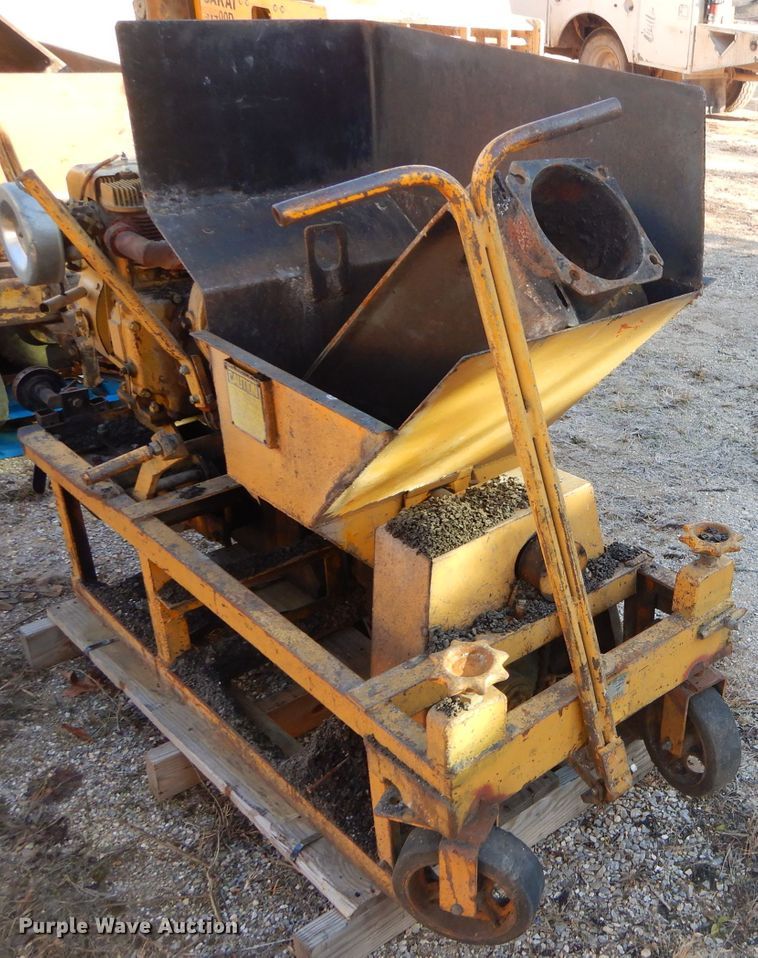 image for item GB9549 Etnyre CP125 curb machine