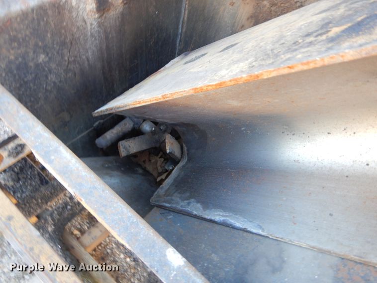 image for item GB9549 Etnyre CP125 curb machine