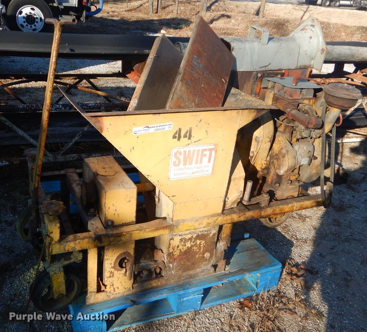 image for item GB9550 Etnyre CP125 curb machine