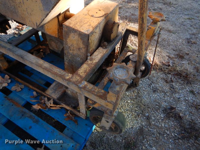 image for item GB9550 Etnyre CP125 curb machine