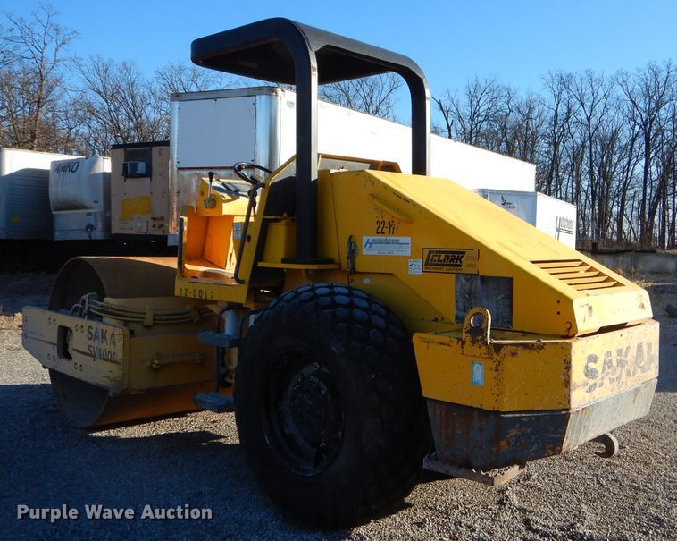 image for item GB9556 Sakai SX400D single drum vibratory roller