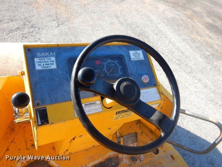 image for item GB9556 Sakai SX400D single drum vibratory roller