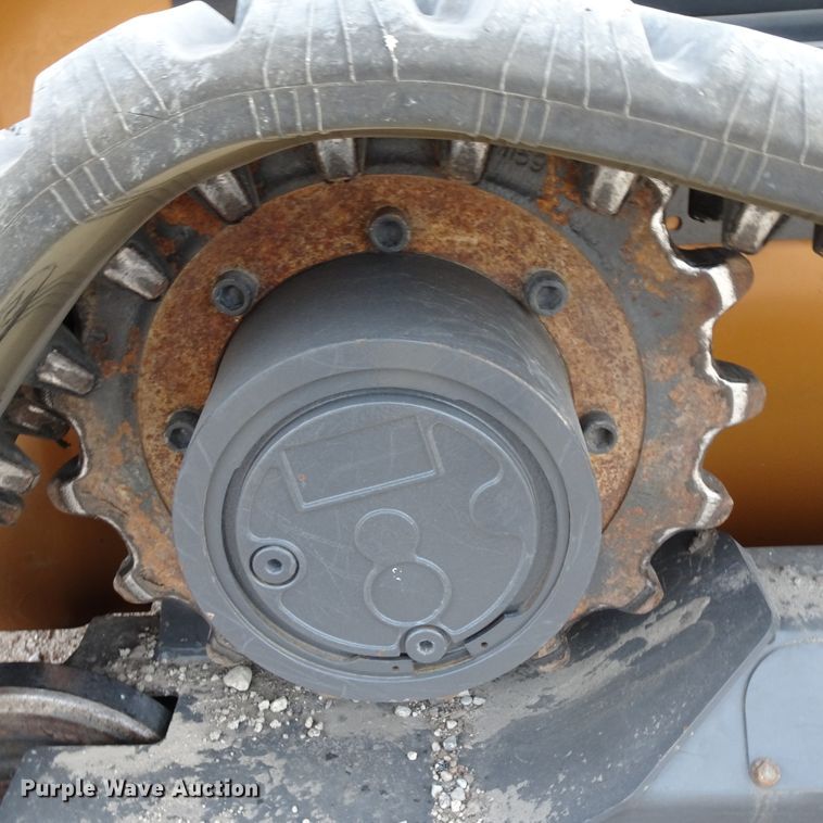 image for item GC9121 2017 Case TR310 skid steer