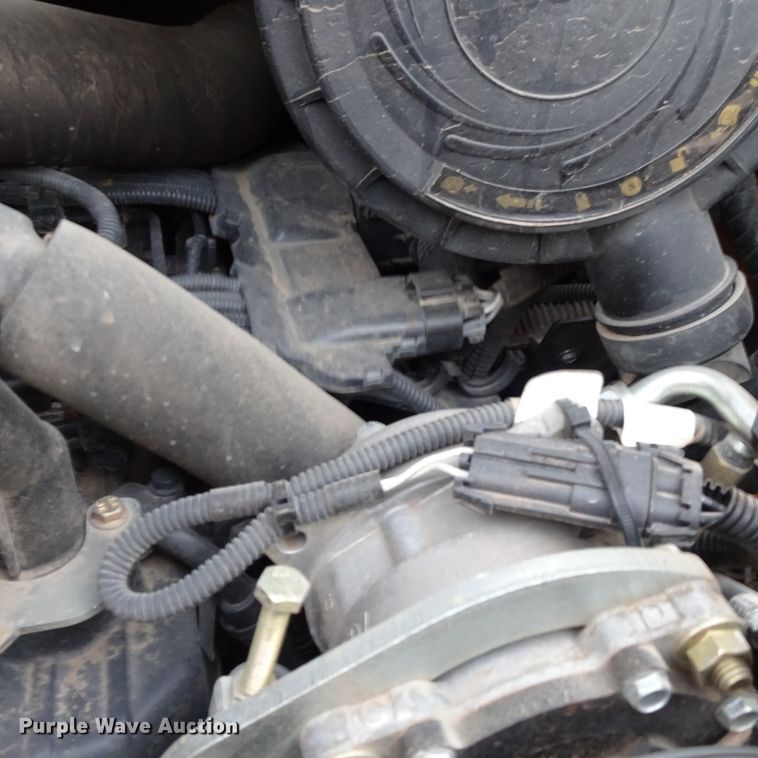 image for item GC9121 2017 Case TR310 skid steer