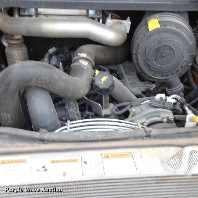 image for item GC9121 2017 Case TR310 skid steer