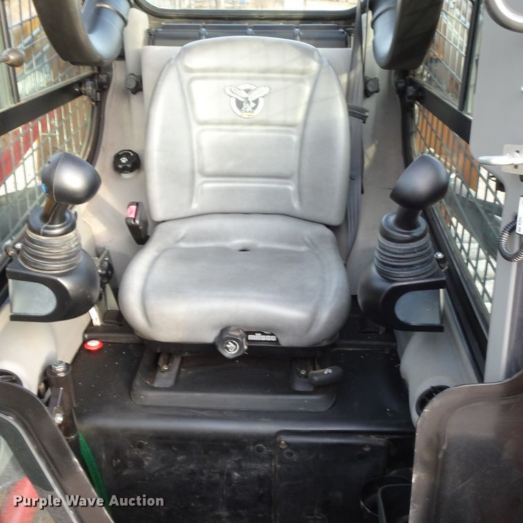 image for item GC9121 2017 Case TR310 skid steer