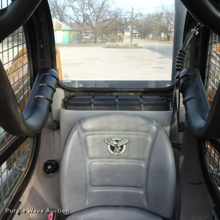 image for item GC9121 2017 Case TR310 skid steer