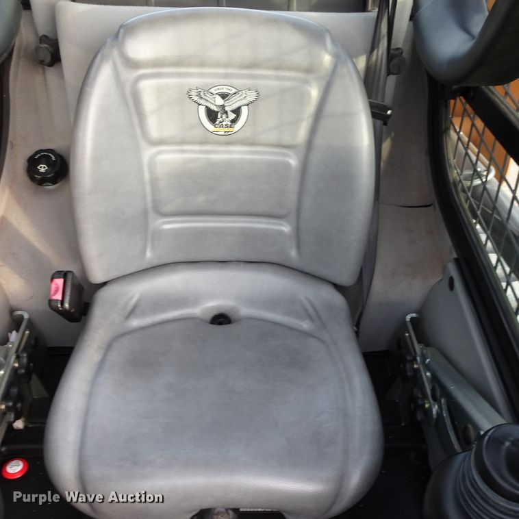 image for item GC9121 2017 Case TR310 skid steer