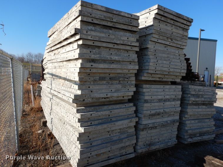 image for item GC9413 Approximately 98 aluminum concrete forms