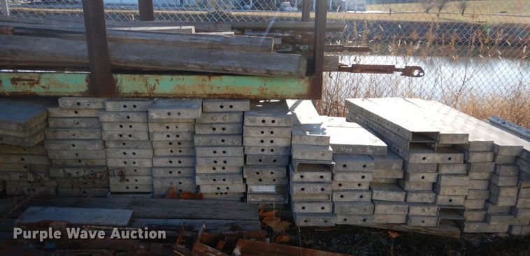 image for item GC9415 Aluminum concrete forms
