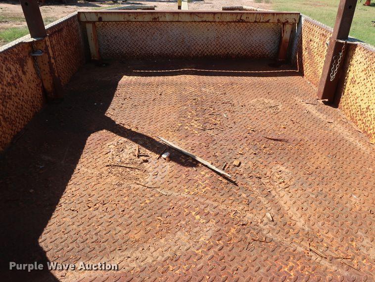 image for item GD9758 1985 Butler BP600S pole trailer