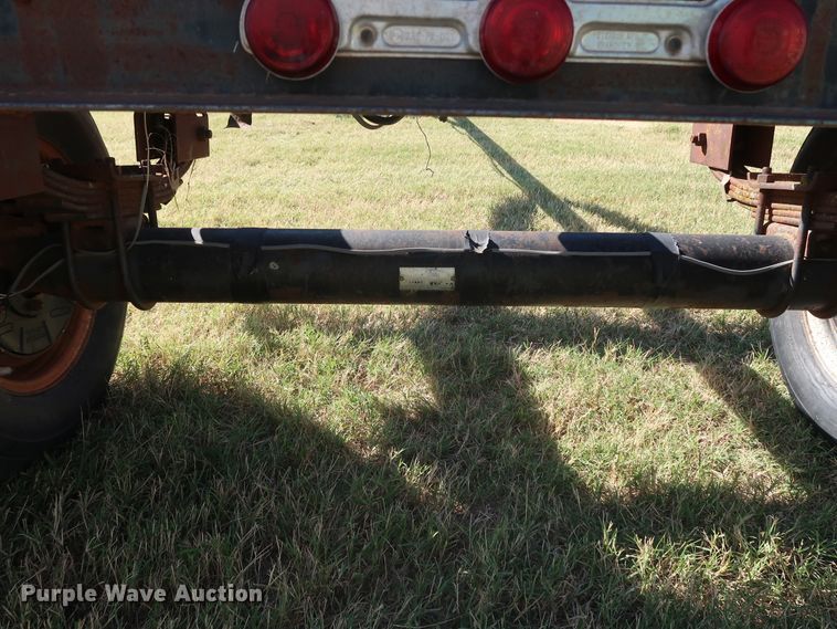 image for item GD9759 Hayes 10000 pole trailer