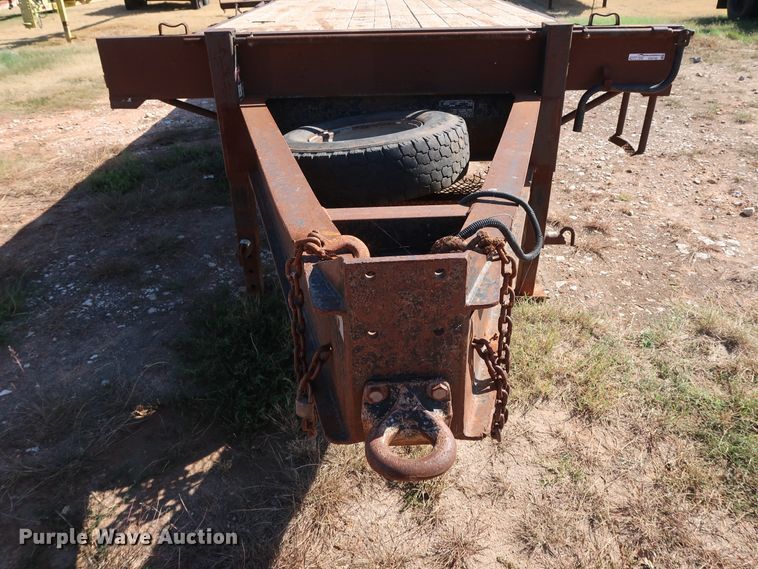 image for item GD9760 2002 Trail Master equipment trailer