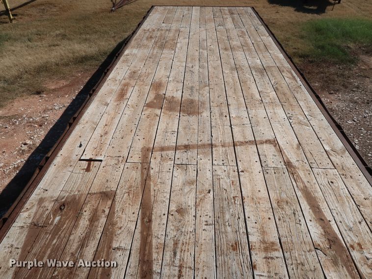 image for item GD9760 2002 Trail Master equipment trailer