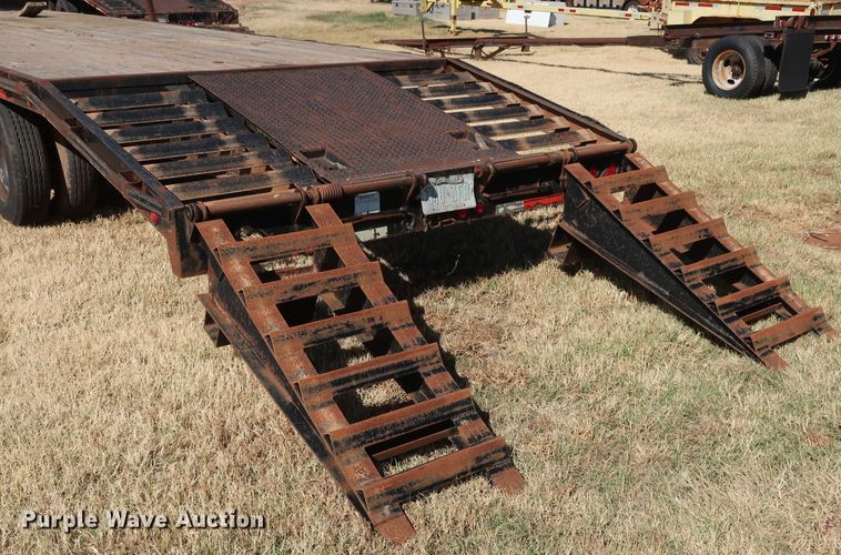 image for item GD9761 2004 Trail Master equipment trailer