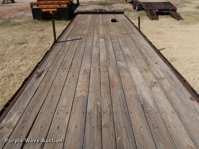 image for item GD9761 2004 Trail Master equipment trailer