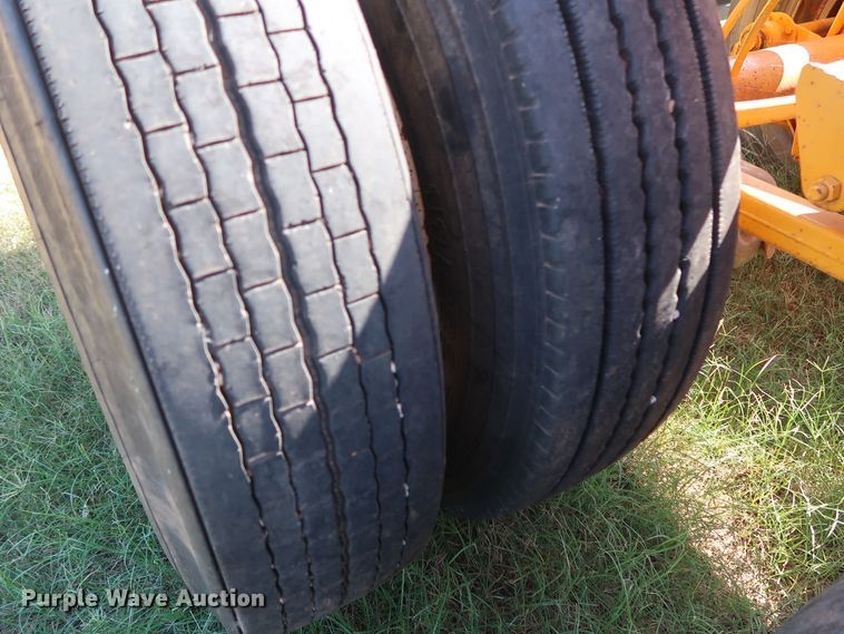 image for item GD9762 1998 shop built pole trailer