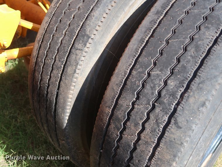 image for item GD9762 1998 shop built pole trailer