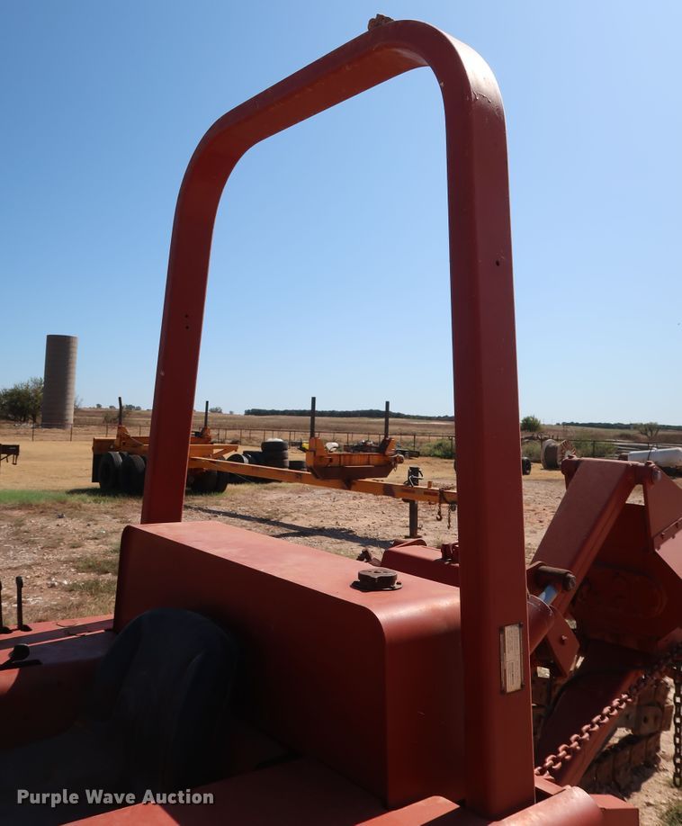 image for item GD9763 1993 Ditch Witch 5110DD trencher