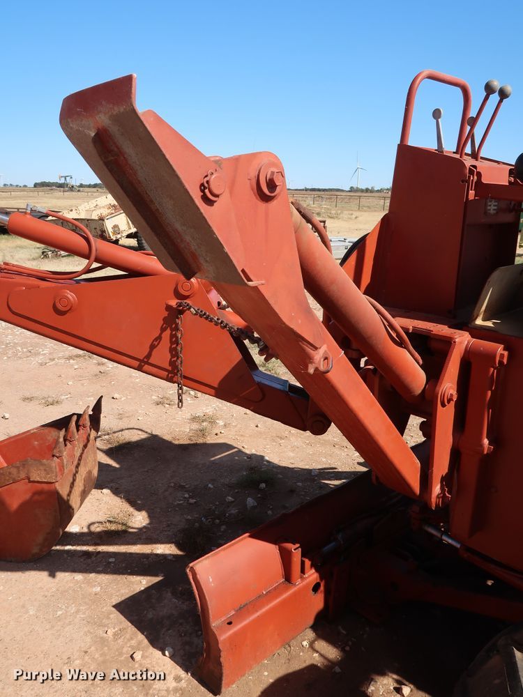 image for item GD9763 1993 Ditch Witch 5110DD trencher