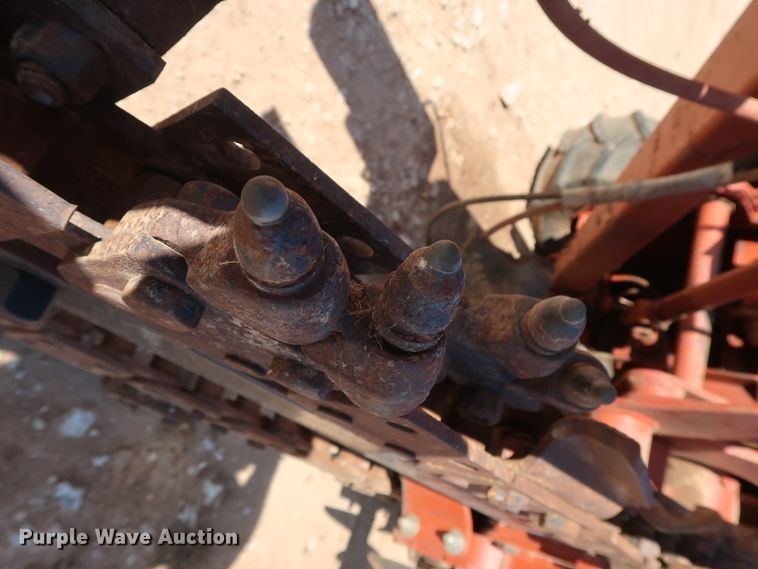 image for item GD9763 1993 Ditch Witch 5110DD trencher