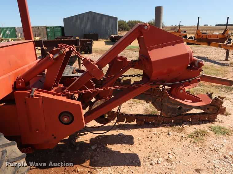 image for item GD9763 1993 Ditch Witch 5110DD trencher