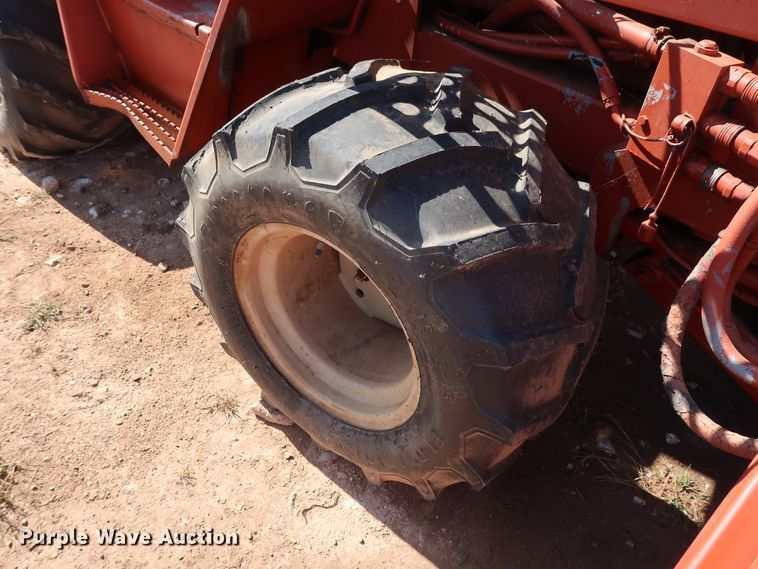 image for item GD9763 1993 Ditch Witch 5110DD trencher