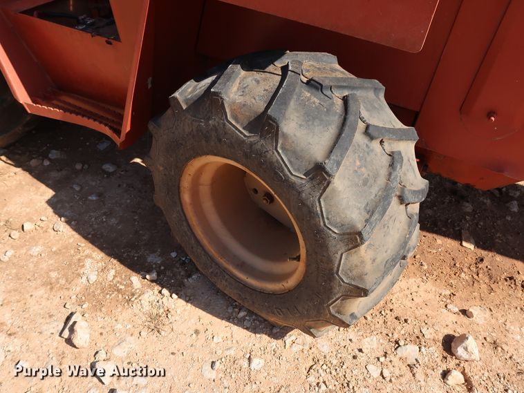 image for item GD9763 1993 Ditch Witch 5110DD trencher