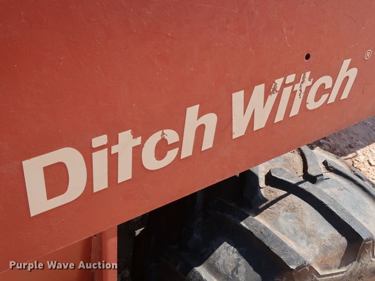 image for item GD9763 1993 Ditch Witch 5110DD trencher