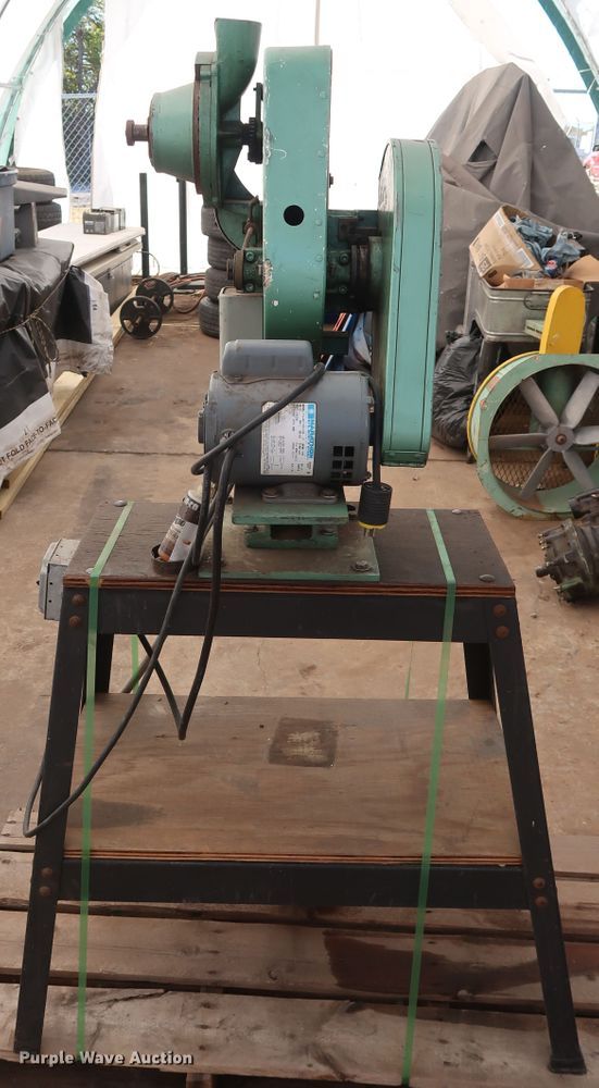 image for item GD9825 Chicago rivet machine