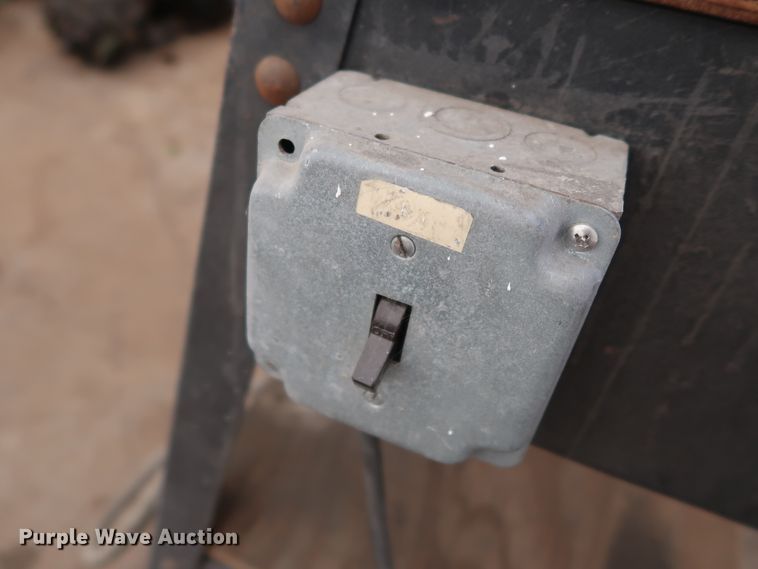 image for item GD9825 Chicago rivet machine