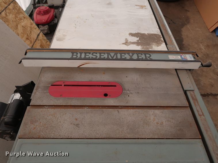 image for item GD9827 Delta Series 2000 table saw