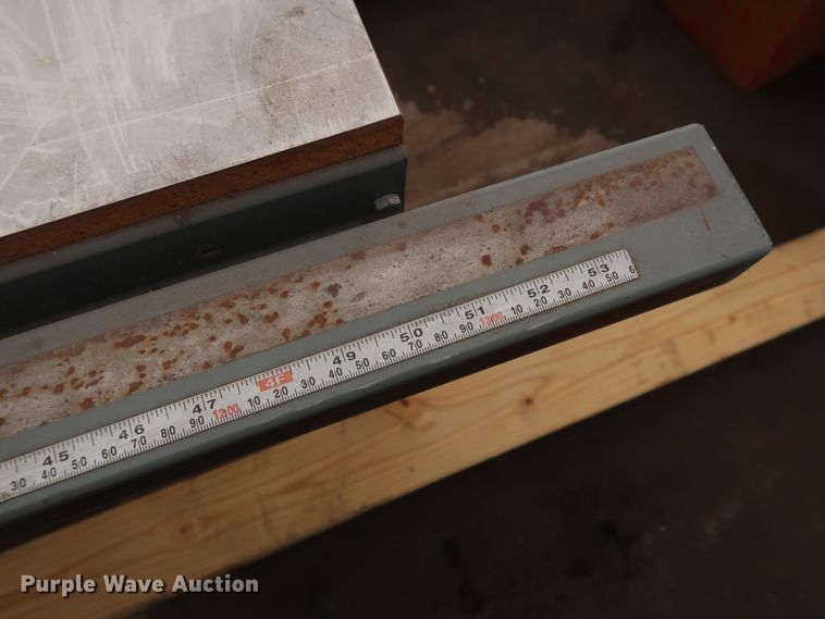 image for item GD9827 Delta Series 2000 table saw