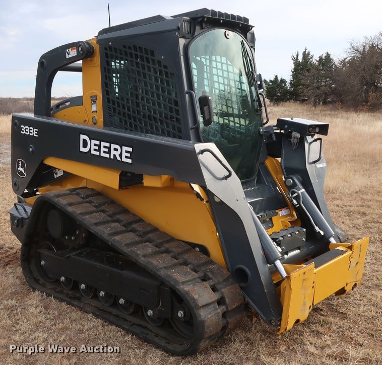 image for item GD9936 2015 John Deere 333E skid steer