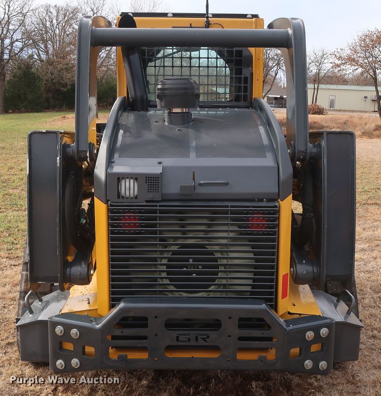 image for item GD9936 2015 John Deere 333E skid steer