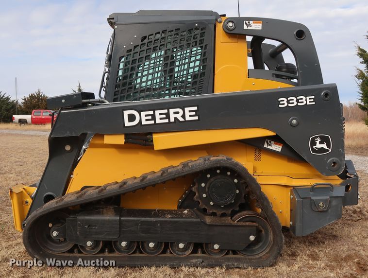 image for item GD9936 2015 John Deere 333E skid steer
