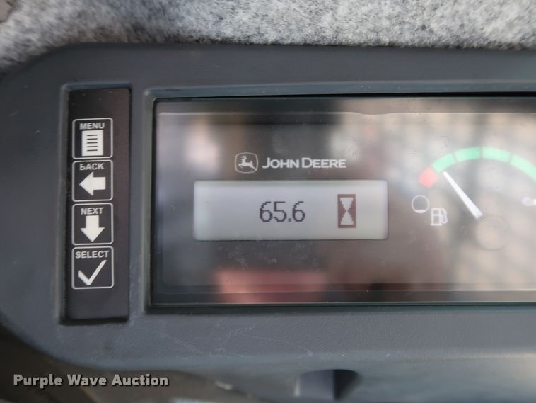 image for item GD9936 2015 John Deere 333E skid steer