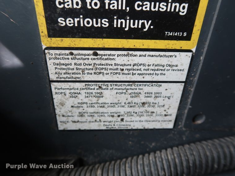 image for item GD9936 2015 John Deere 333E skid steer