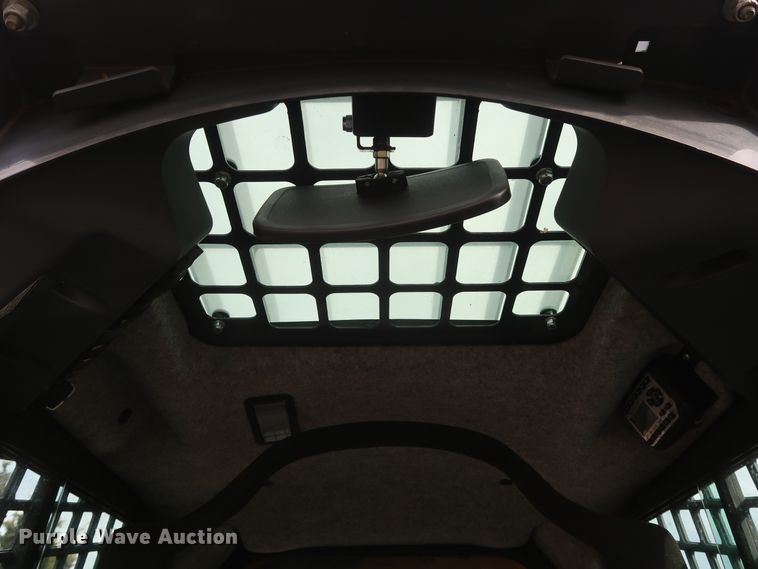 image for item GD9936 2015 John Deere 333E skid steer