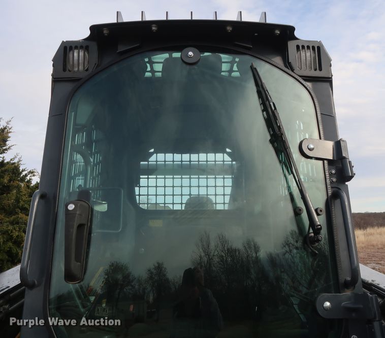 image for item GD9936 2015 John Deere 333E skid steer