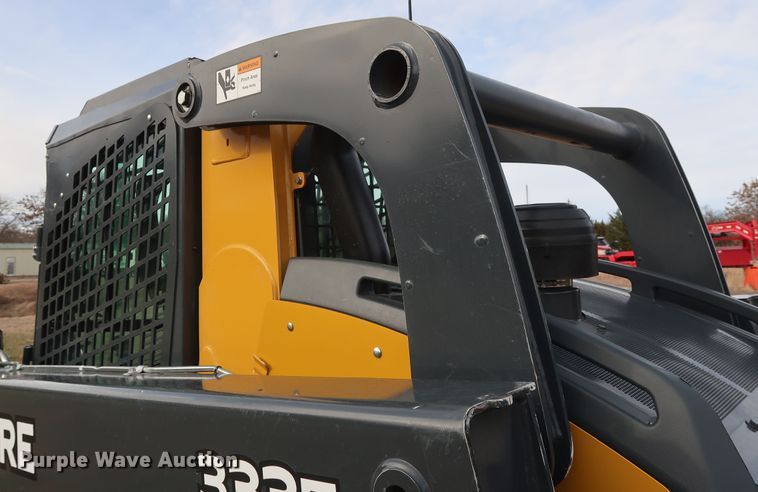 image for item GD9936 2015 John Deere 333E skid steer