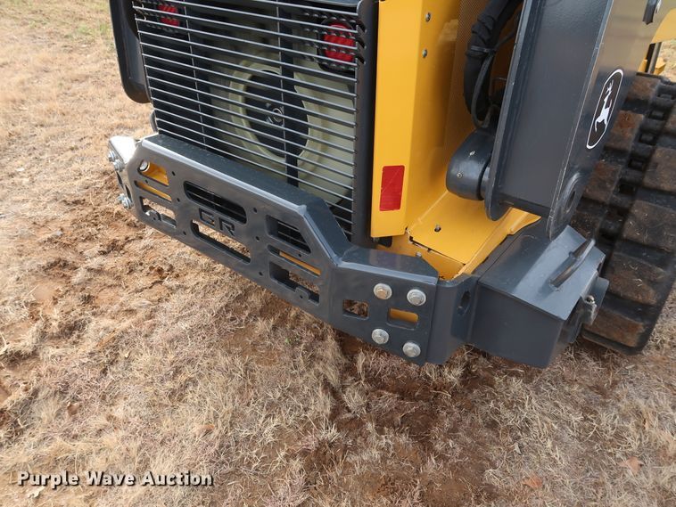 image for item GD9936 2015 John Deere 333E skid steer