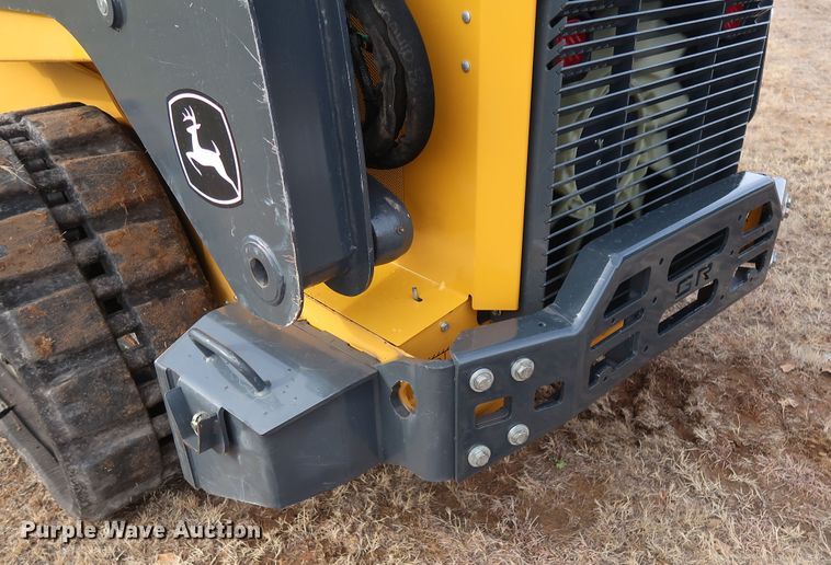 image for item GD9936 2015 John Deere 333E skid steer