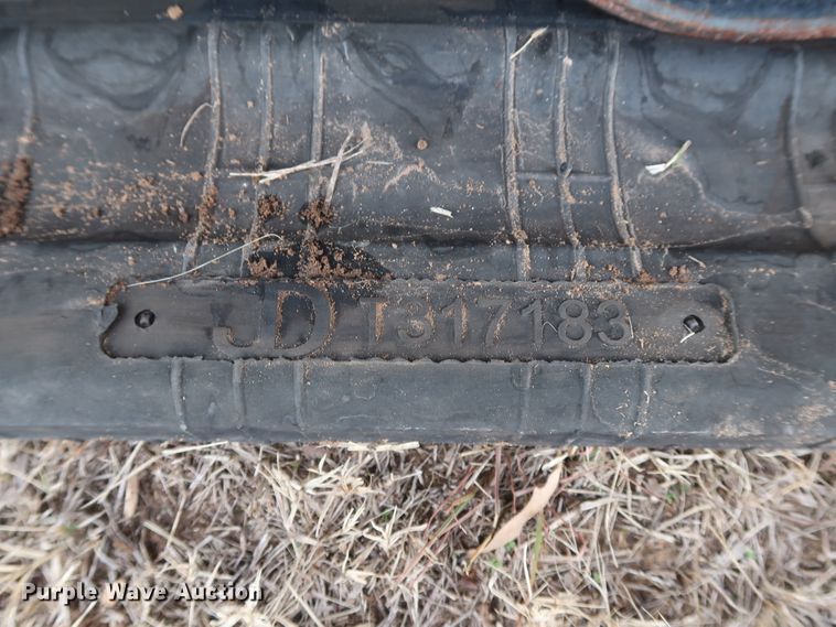 image for item GD9936 2015 John Deere 333E skid steer