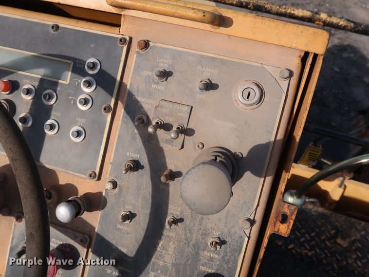 image for item GD9941 1994 CMI RS-500B reclaimer