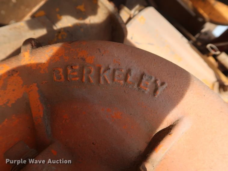 image for item GD9942 1995 CMI RS-650 reclaimer