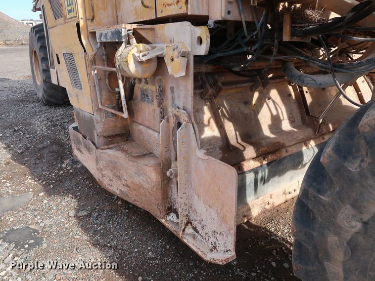 image for item GD9942 1995 CMI RS-650 reclaimer