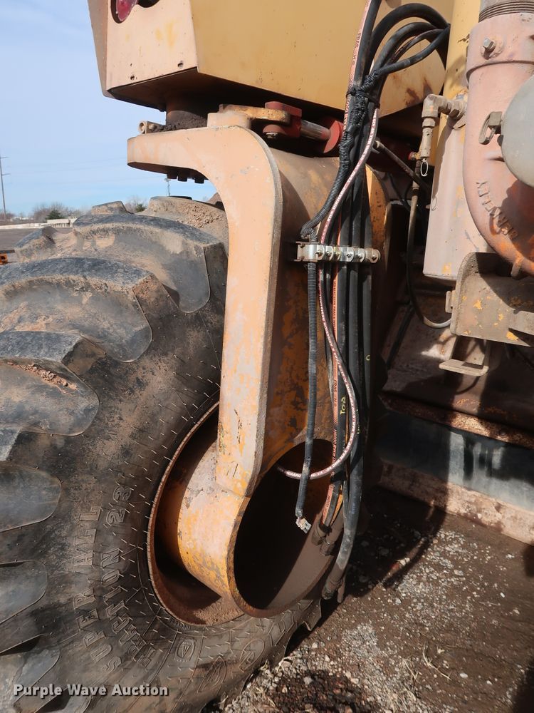 image for item GD9942 1995 CMI RS-650 reclaimer