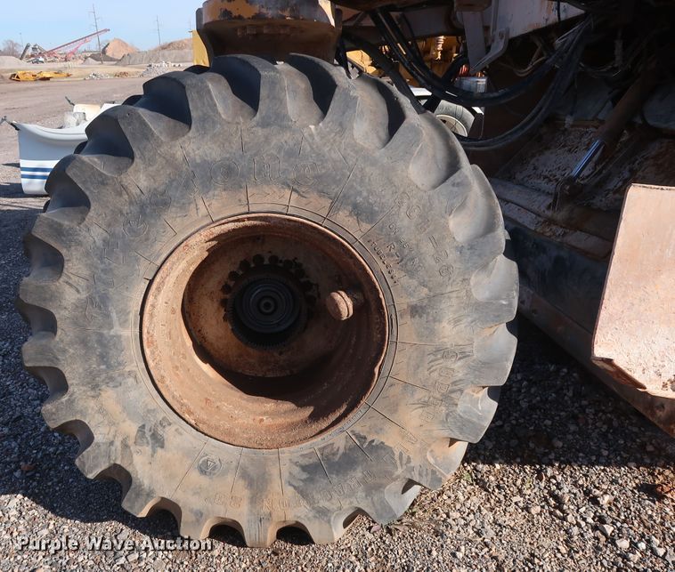 image for item GD9943 1999 CMI RS-500B reclaimer